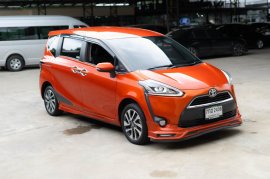 2018 Toyota Sienta 1.5 V รถตู้/MPV รถบ้านมือเดียว